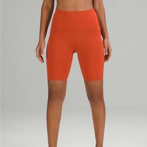 NWT Lululemon Wunder Under Training Shorts 8”